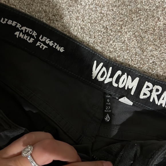 Volcom corduroy ankle Jean size 27 - Picture 3 of 4